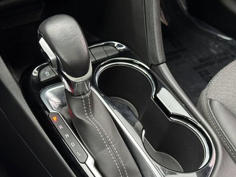 Used 2022 Buick Encore GX Select w/ Experience Buick Package image 16