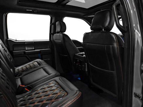 Used 2019 Ford F150 Lariat w/ Equipment Group 502A Luxury AWD/4WD image 36