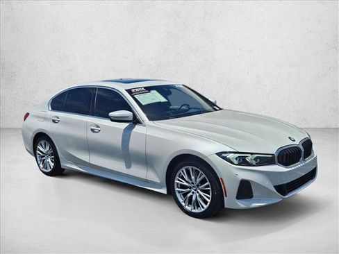 Certified 2024 BMW 330i Sedan w/ Convenience Package RWD image 3