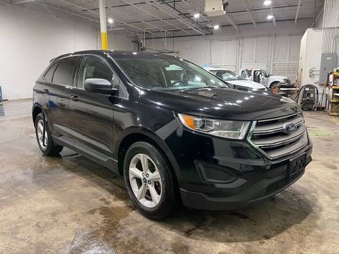 Used 2018 Ford Edge SE image 1