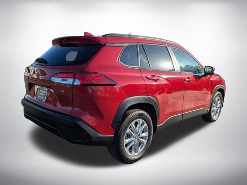 Used 2024 Toyota Corolla Cross LE image 4