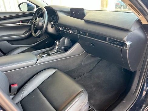 Used 2021 MAZDA MAZDA3 s FWD image 23