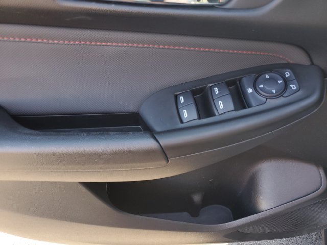 Used 2025 Chevrolet TrailBlazer RS w/ Driver Confidence Package FWD image 20