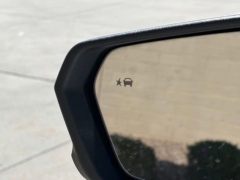 Used 2022 GMC Terrain Denali image 11