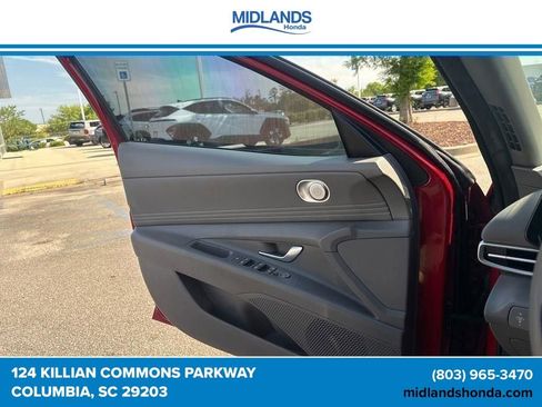 Used 2023 Hyundai Elantra SEL w/ Convenience Package FWD image 23