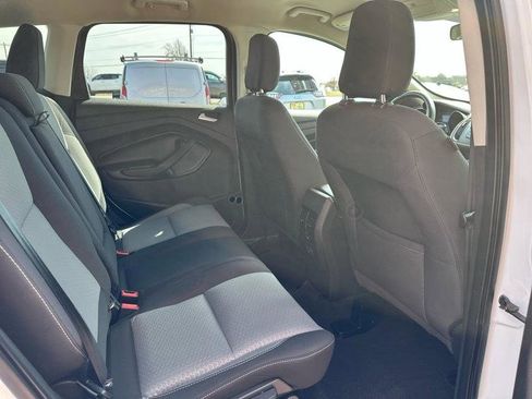 Used 2018 Ford Escape SE image 5