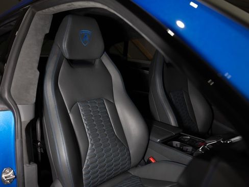 Used 2020 Lamborghini Urus image 21