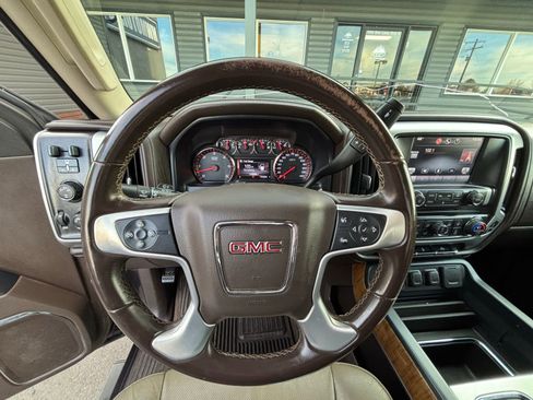 Used 2015 GMC Sierra 2500 SLT image 17