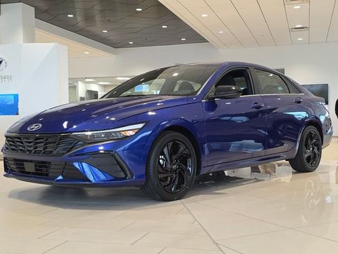 New 2026 Hyundai Elantra SEL Sport Premium FWD image 11