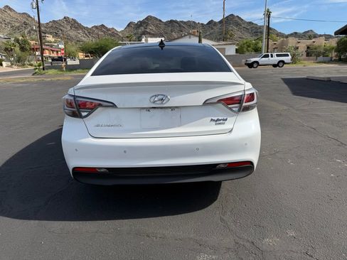 Used 2016 Hyundai Sonata Limited w/ Option Group 02 image 6