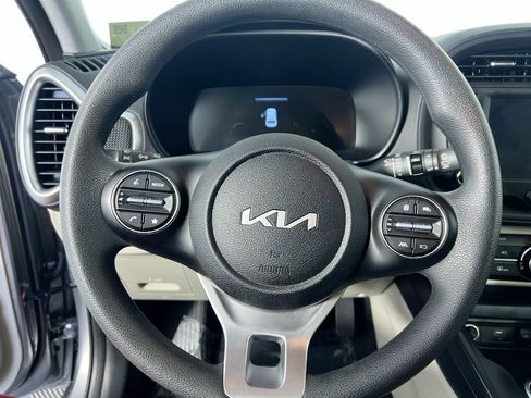 Certified 2025 Kia Soul LX w/ LX Technology Package image 16