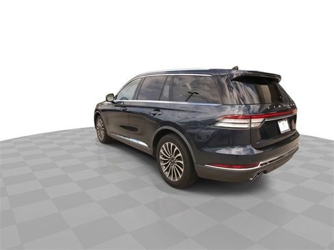 Used 2022 Lincoln Aviator Reserve w/ Equipment Group 201A image 10