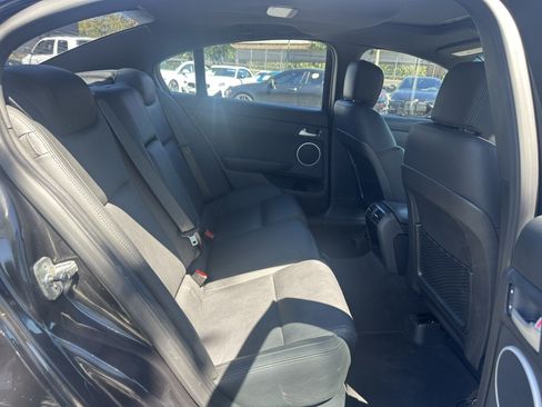 Used 2009 Pontiac G8 GXP RWD image 22