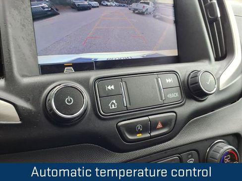 Certified 2024 GMC Terrain SLT AWD/4WD image 4
