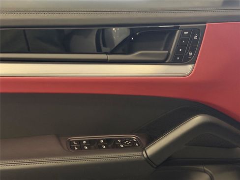 Certified 2025 Porsche Cayenne GTS image 13