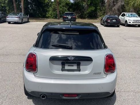 Used 2020 MINI Cooper 4-Door Hardtop w/ Storage Package image 3