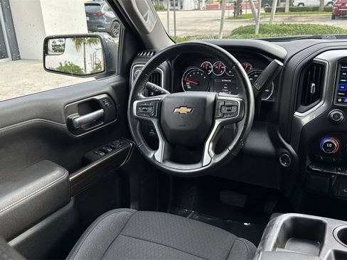 Used 2021 Chevrolet Silverado 1500 LT image 22