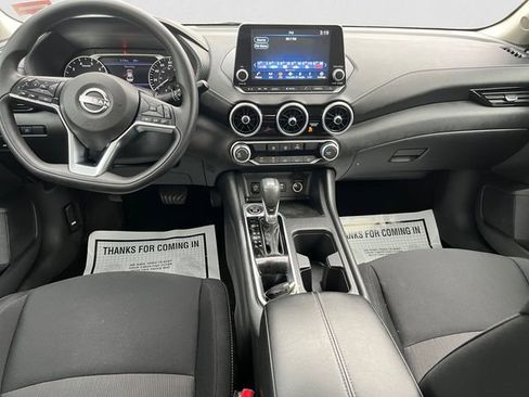 Used 2024 Nissan Sentra SV FWD image 10