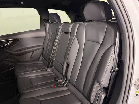 Used 2025 Audi Q7 3.0T Premium Plus AWD/4WD image 35