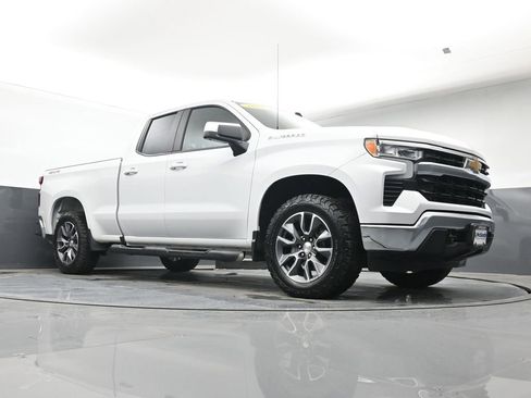 Used 2025 Chevrolet Silverado 1500 LT w/ Leather Package AWD/4WD image 26