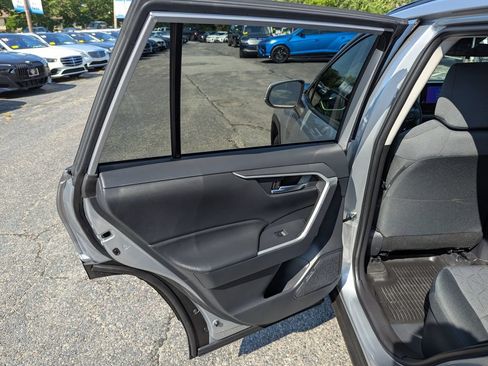 Used 2025 Toyota RAV4 XLE w/ Convenience Package AWD/4WD image 32