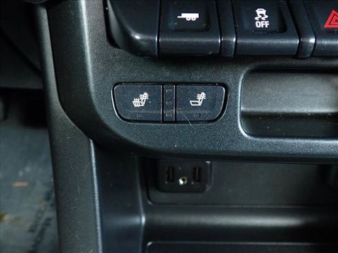 Used 2020 Chevrolet Colorado Z71 AWD/4WD image 19