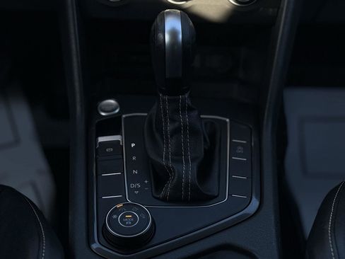 Used 2021 Volkswagen Tiguan S image 18