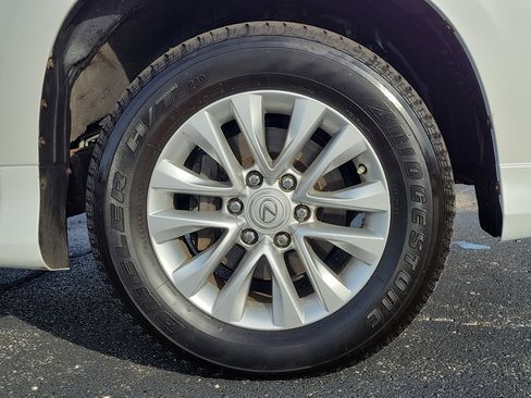 Used 2015 Lexus GX 460 image 5