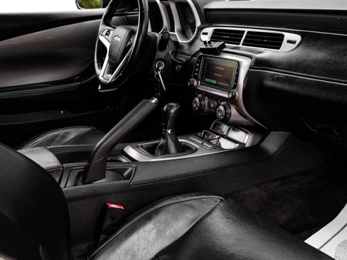 Used 2014 Chevrolet Camaro SS w/ RS Package image 26