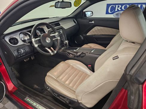Used 2012 Ford Mustang Premium RWD image 3