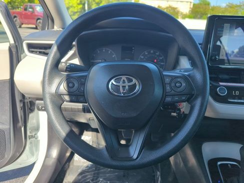 Certified 2025 Toyota Corolla LE image 11