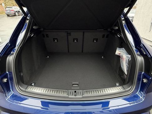 New 2026 Porsche Macan GTS image 22