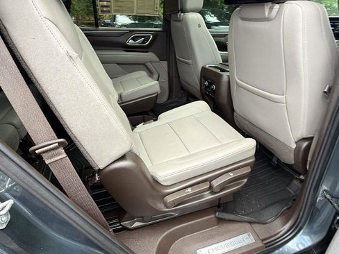 Used 2021 Chevrolet Tahoe Z71 w/ Rear Media and Nav Package AWD/4WD image 22