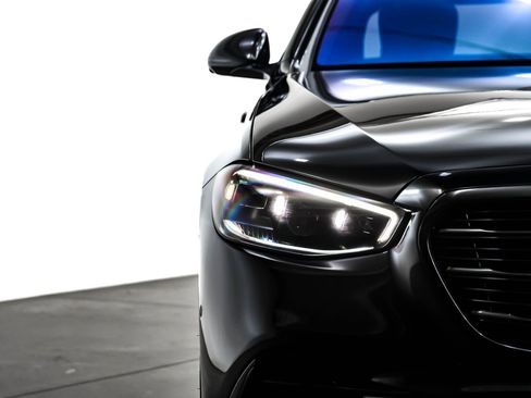 Used 2024 Mercedes-Benz S 580 S 580 4MATIC Sedan image 14