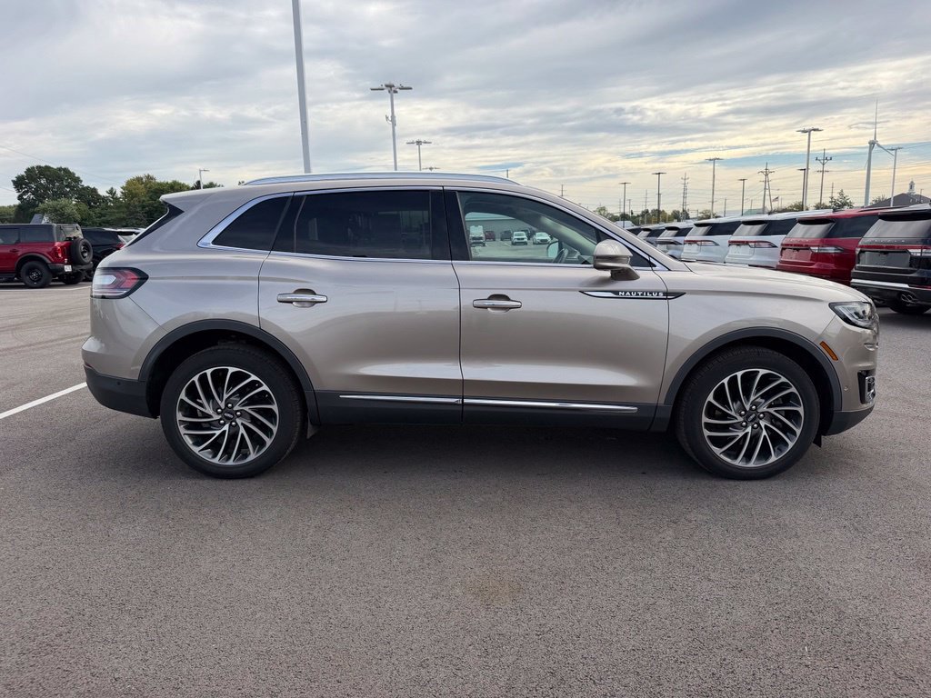 Used 2020 Lincoln Nautilus Reserve AWD/4WD image 5