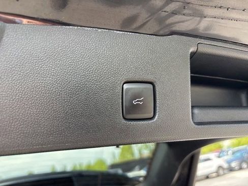 Used 2023 Ford Escape Active w/ Tech Pack #1 AWD/4WD image 32
