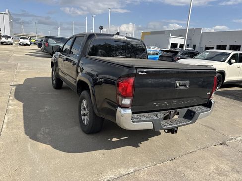 Used 2018 Toyota Tacoma SR5 image 33