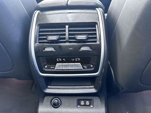 Used 2021 BMW X7 xDrive40i w/ M Sport Package image 39