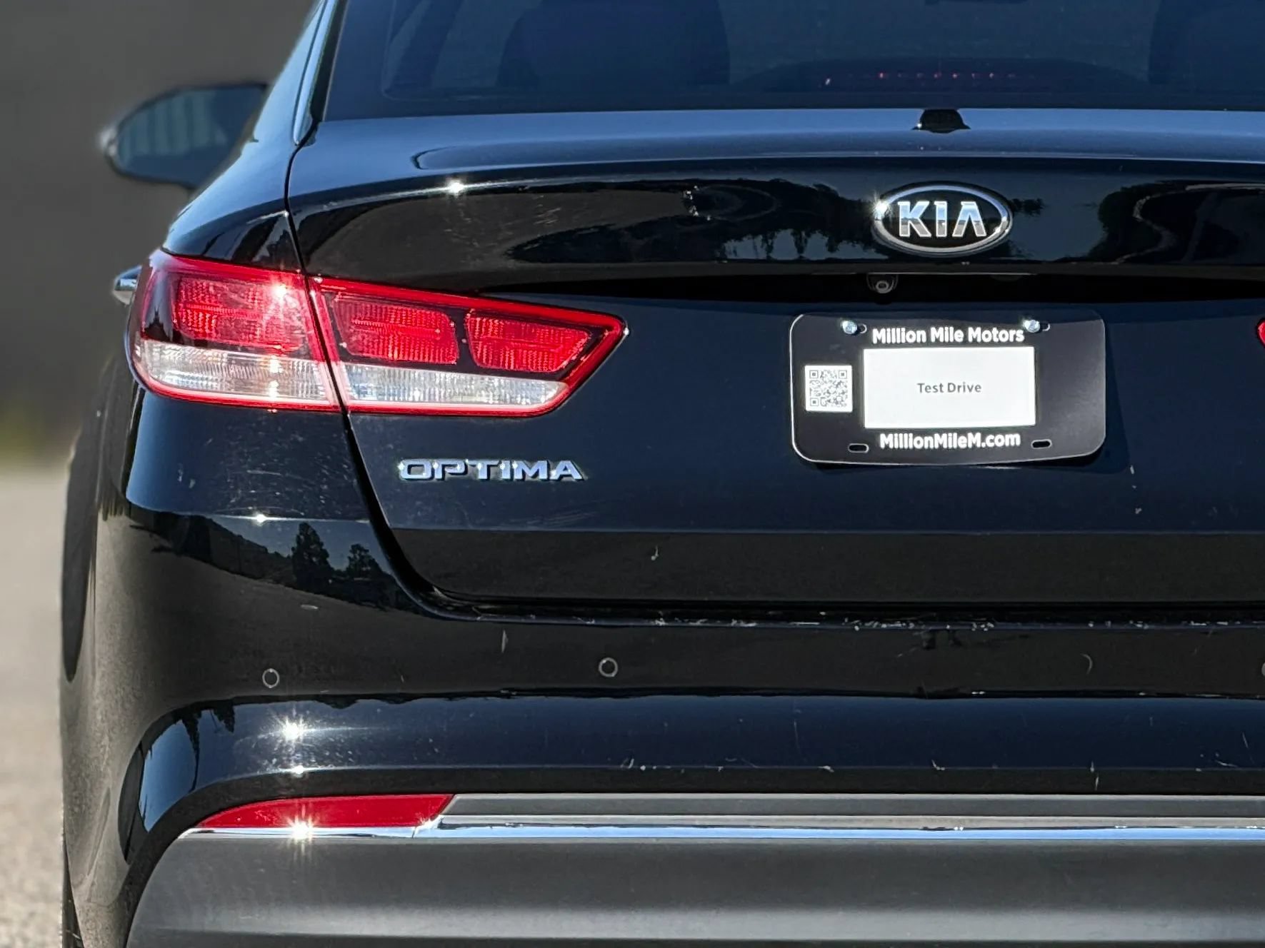 Used 2018 Kia Optima LX w/ 17" Alloy Wheels Package FWD image 13