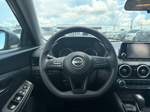 Used 2024 Nissan Sentra S FWD image 11