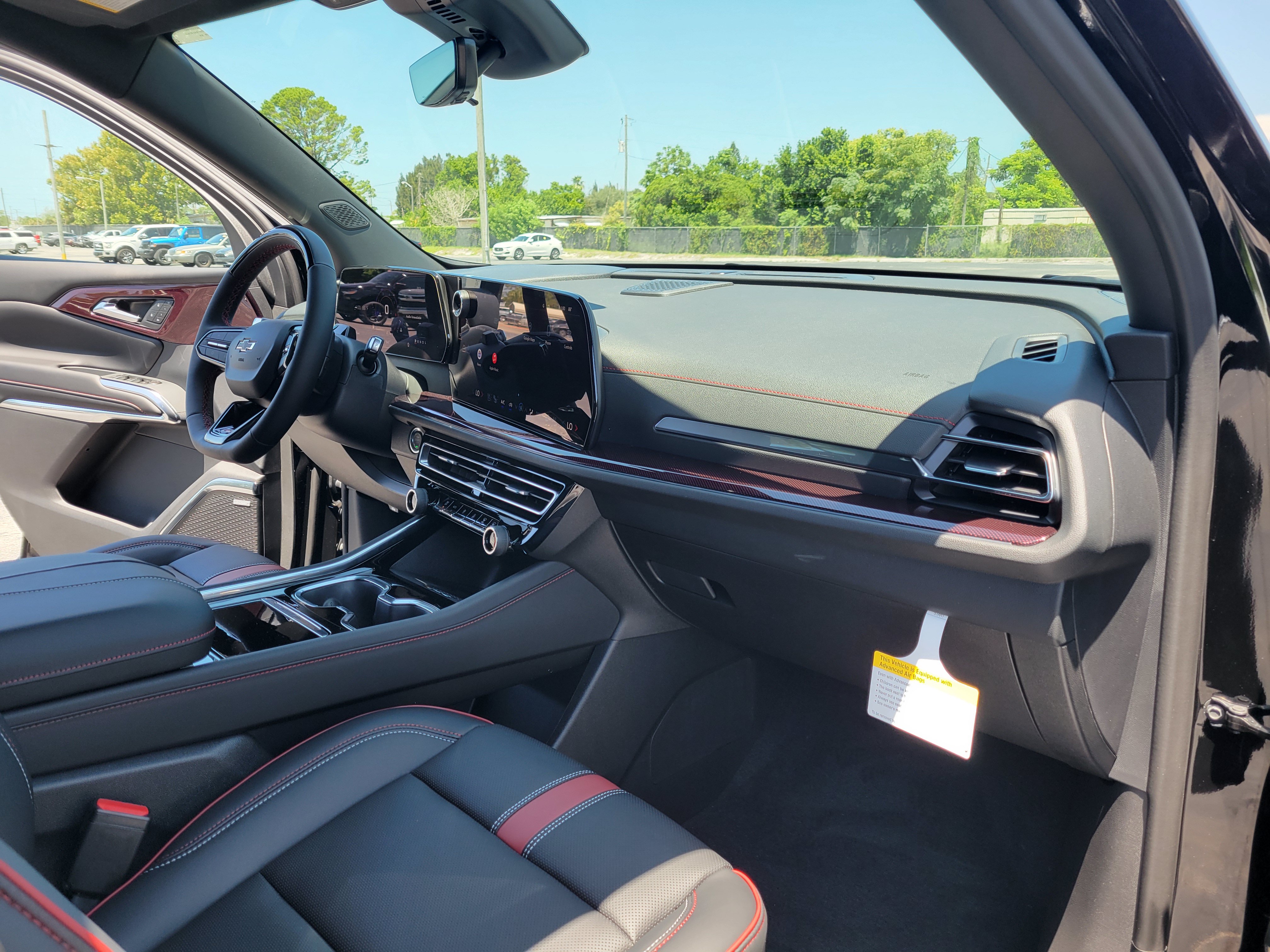 New 2027 Chevrolet Traverse RS w/ LPO, Floor Liner Package FWD image 34