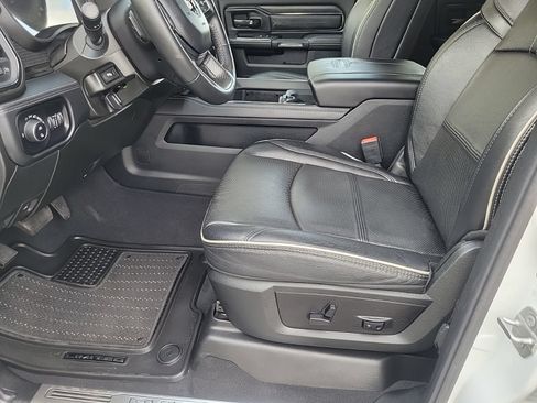 Used 2024 RAM 2500 Limited AWD/4WD image 13