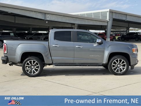 Certified 2022 GMC Canyon Denali image 3