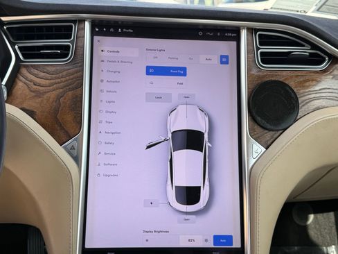 Used 2017 Tesla Model S 75D AWD/4WD image 33
