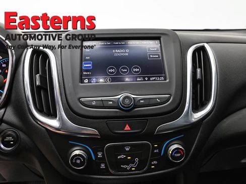Used 2020 Chevrolet Equinox LT FWD image 11