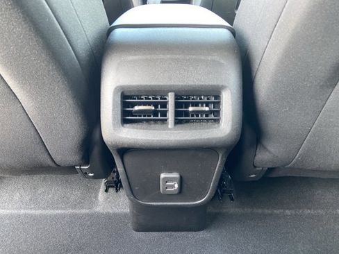 Used 2022 Chevrolet Equinox LT image 48