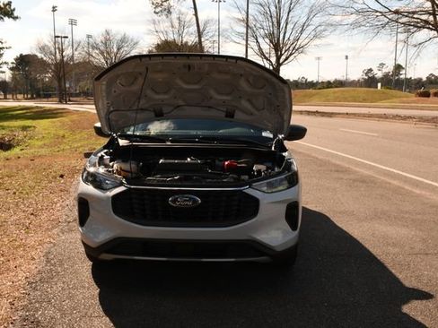 Used 2025 Ford Escape Active image 20