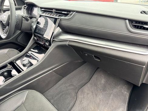 Certified 2023 Jeep Grand Cherokee Altitude image 26