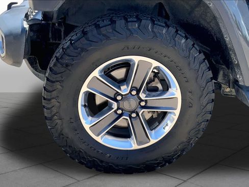 Used 2020 Jeep Wrangler Unlimited Sahara w/ Uconnect 4C Nav & Sound Group AWD/4WD image 9