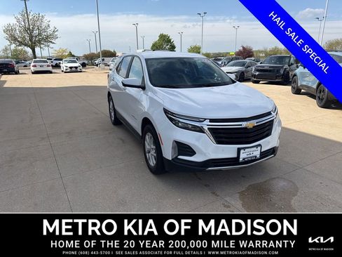 Used 2024 Chevrolet Equinox LT AWD/4WD image 2